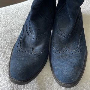 Navy suede boots with « lace » cut detail. Size 10 bought in Paris